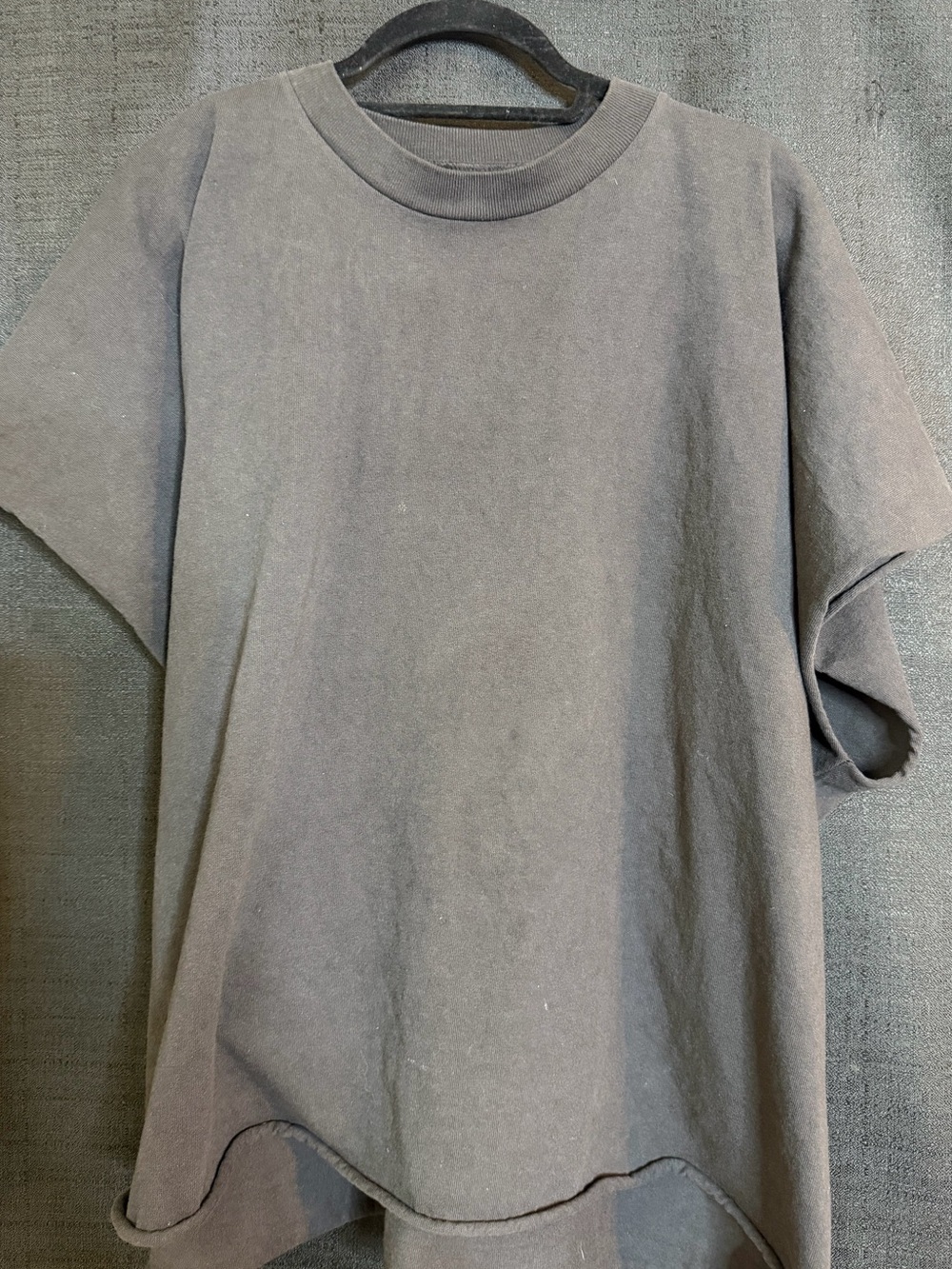 Kanye West Vultures One Box 1 T Shirt L/XL 2 Black Authentic Yeezy Supply YZY